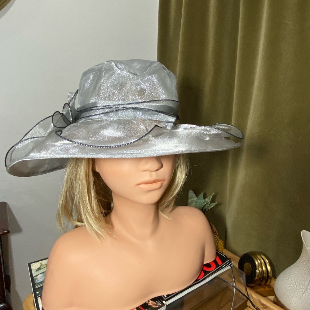 NWT BELLADY Hat